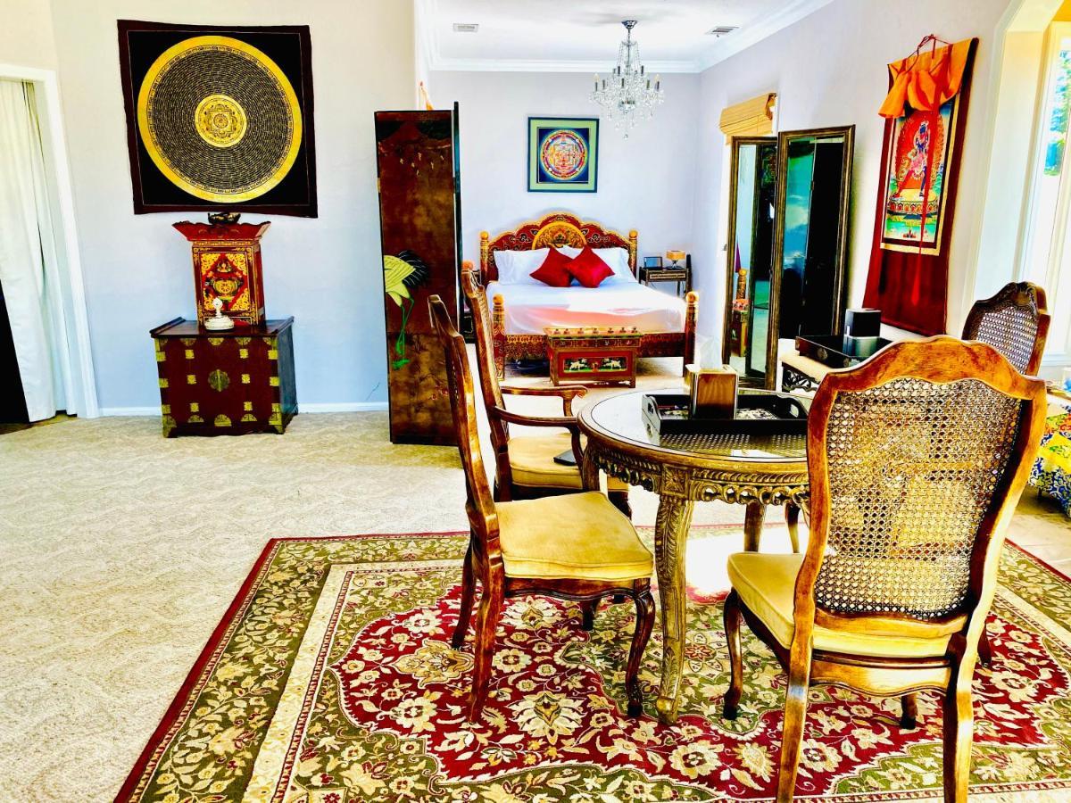Quiet Mind Mountain Lodge, Retreat & Spa Джулиан Экстерьер фото